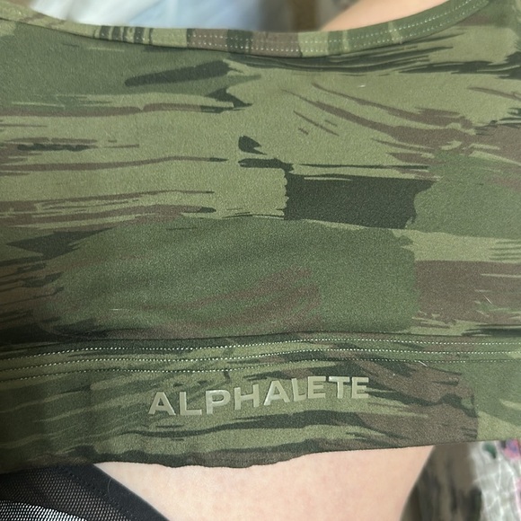 EUC Alphalete Camo Sports Bra and Biker Short SET XS - Picture 2 of 4